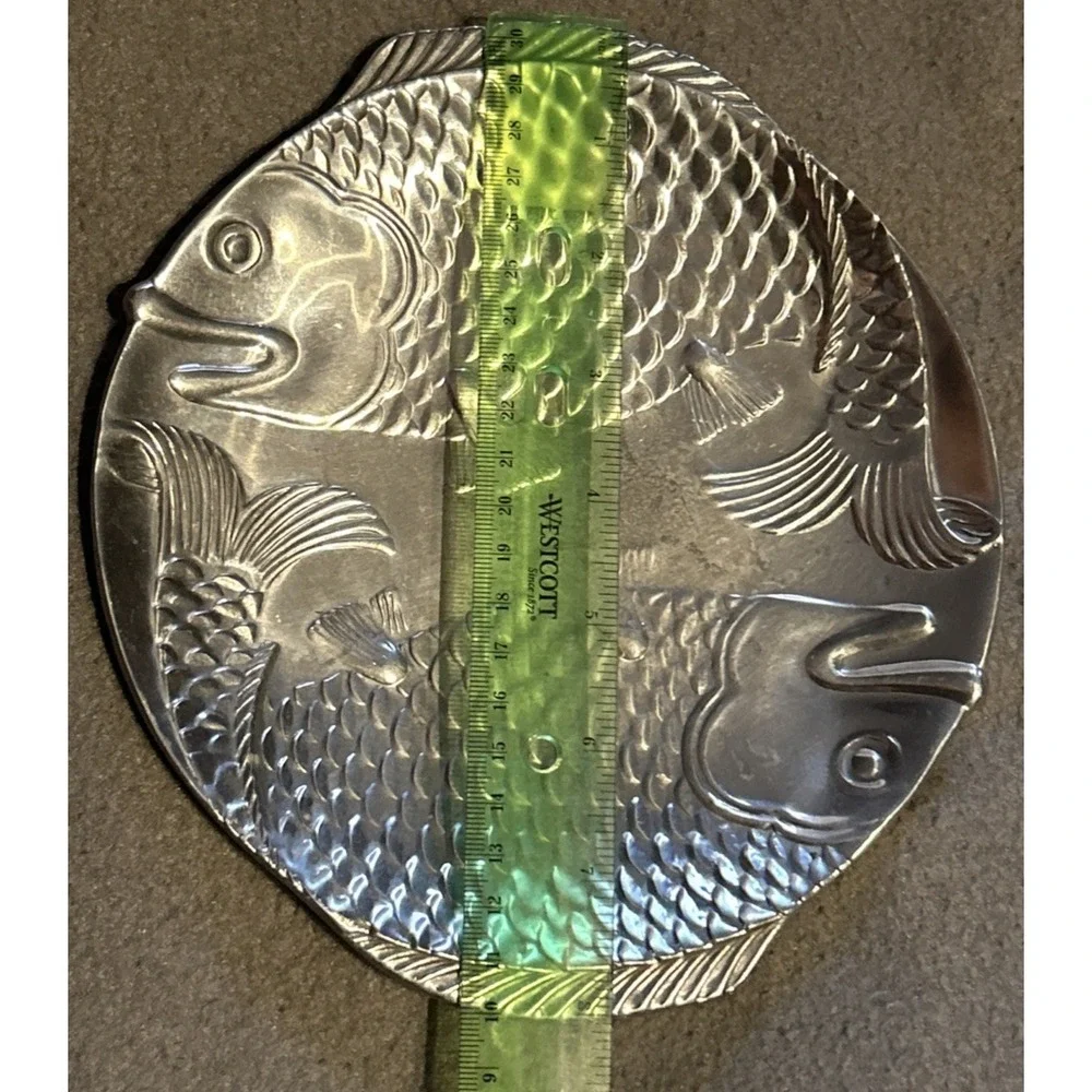 Vandor Imports Aluminum Cast 1979 Fish Platter Serving Heavy 8